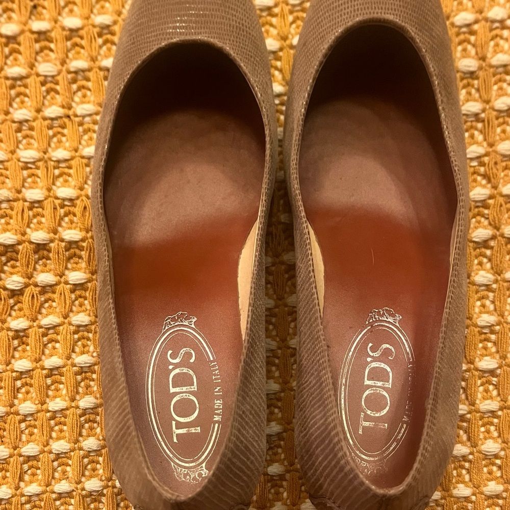 Tod's Women's Brown Loafers